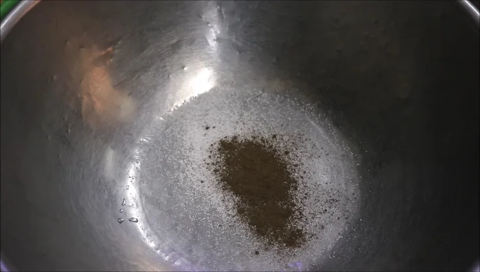 Prepare the marinade: In a bowl, combine salt, black pepper, turmeric, lemon juice, saffron water, crushed garlic, and Greek yogurt. Whisk until well combined.