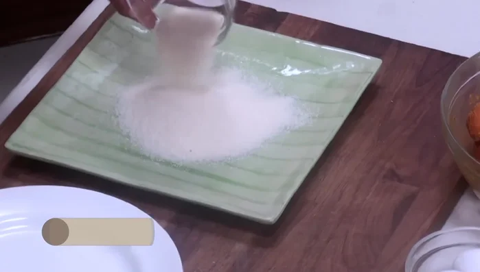 Mix semolina with a pinch of salt.