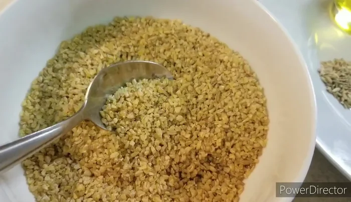 Add broth and vegetables to the pot.