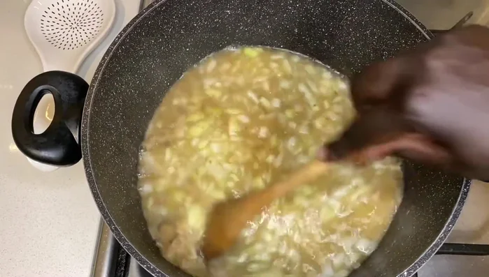 Cover the pot.