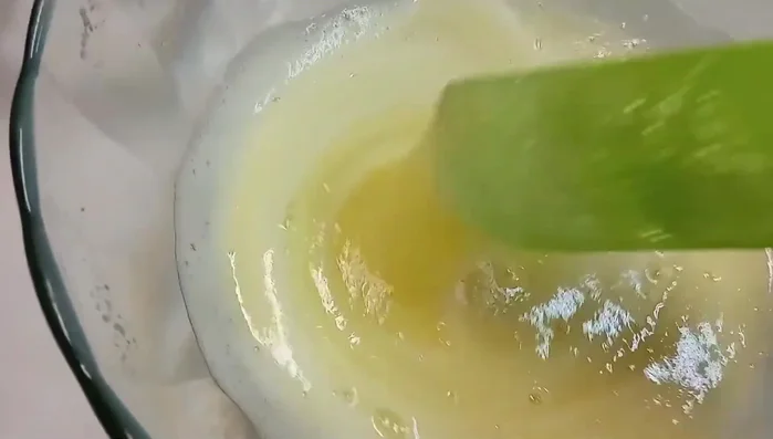 Mix all ingredients thoroughly until well combined.