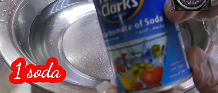 Clean vegetables thoroughly. Add 1 spoon of baking soda to a pan of water and clean the vegetables in this solution.
