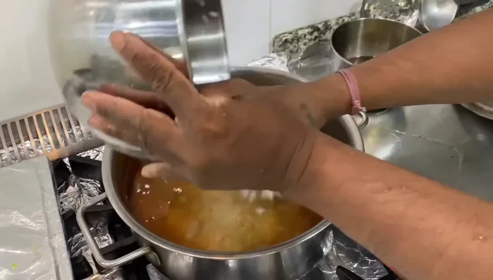 Cook the rice in the strained cinnamon water, adding cardamom and saffron.