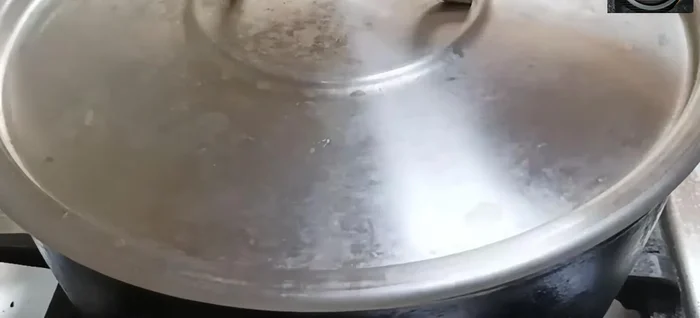 Cover and simmer for 1 hour.