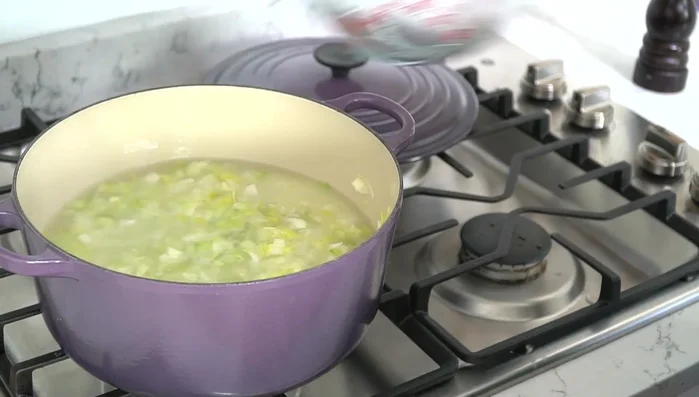 Add water to the pot and bring to a boil over medium-high heat (275.21).