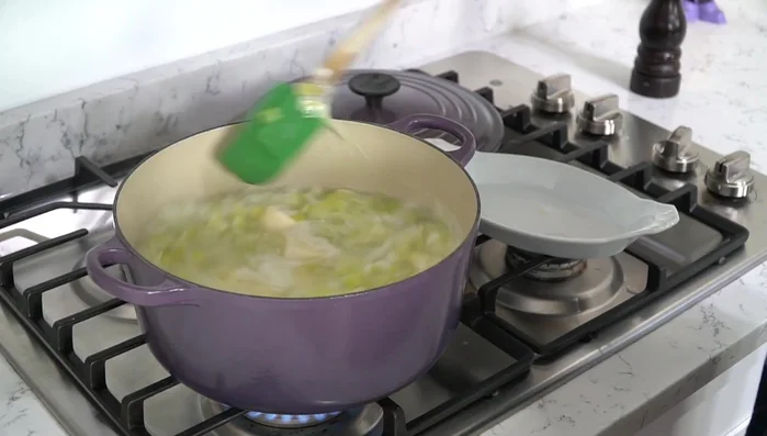 Drain potatoes and add them to the pot. Bring to a boil, then reduce heat and simmer until tender (10-20 minutes) with the lid slightly ajar (325.389).