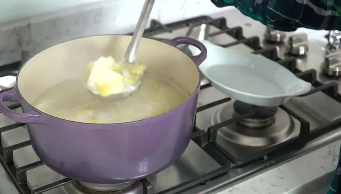 Serve as is, mash with a potato masher, or puree the soup (373.61).