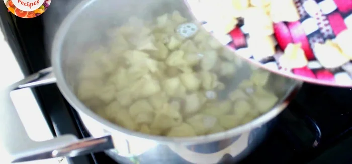 Prepare the yogurt sauce: Mix yogurt, grated garlic (optional), and salt (142.25).
