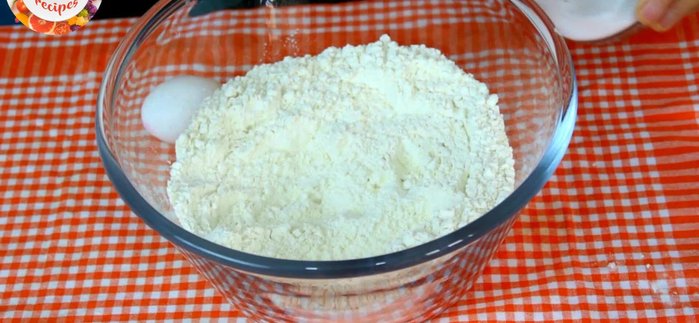 Combine flour, salt, egg, and water to make a firm dough. Knead thoroughly (32.11).