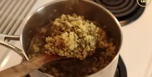 Hearty Bulgur & Lentil Pilaf (Mujadara): A Delicious Middle Eastern Recipe
