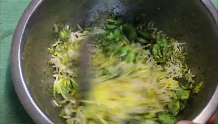 Mix all ingredients thoroughly.