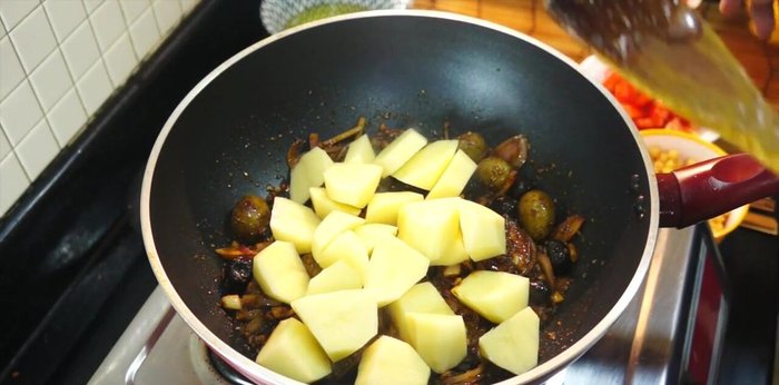 Add potatoes, carrots, and green beans. Cook for about 4 minutes.