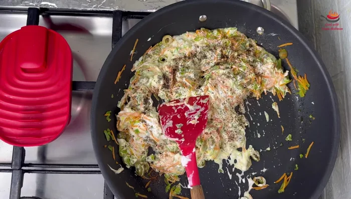 Cook for another 2-3 minutes, stirring to combine.