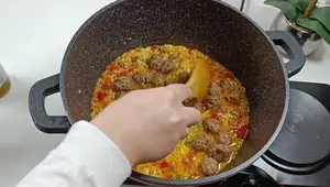 Quick Moroccan Rice with Meatballs: 10-Minute Recipe!