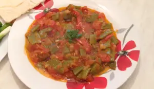 Lebanese Loubieh B Zeit: Sauteed Green Beans Recipe