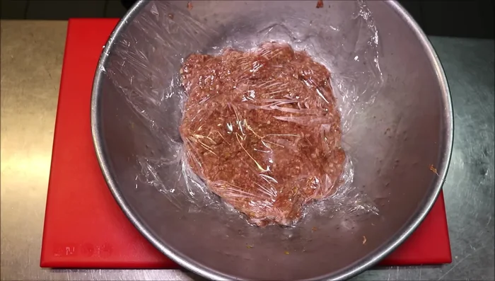 Cover the mince mixture with cling wrap and refrigerate for 4 hours (or overnight).
