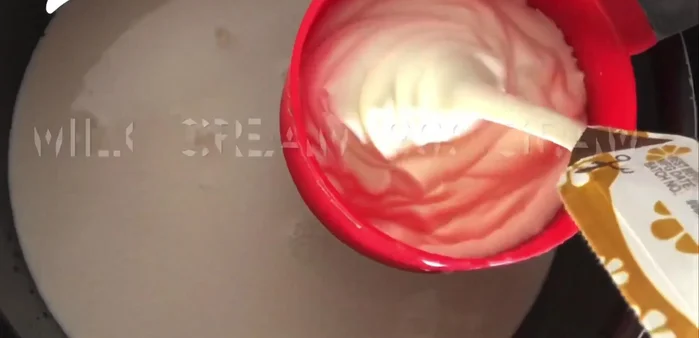 Prepare the milk mixture: Combine 2 cups of milk, 200 grams of milk cream, and condensed milk. Add saffron dissolved in water and heat gently.
