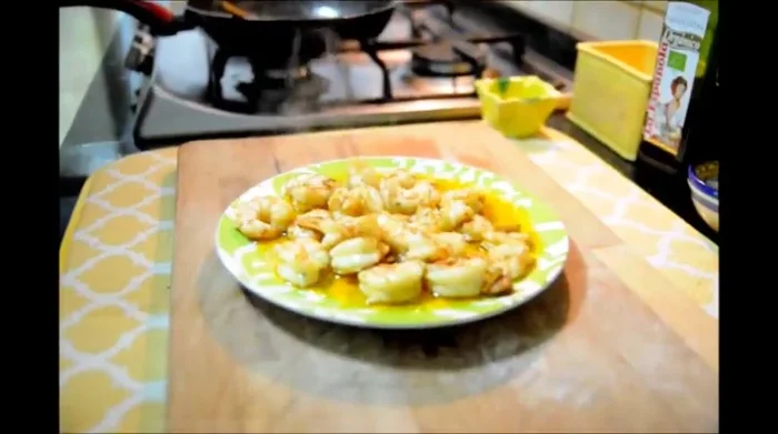 Garnish with chopped parsley and salt.