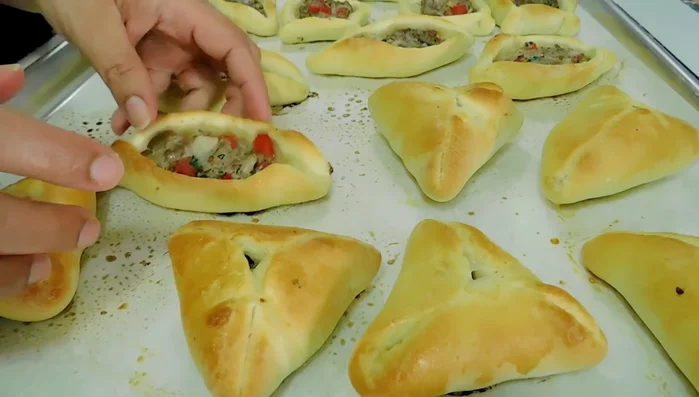 Bake: Bake at 400°F (200°C) for 15 minutes (487.8)