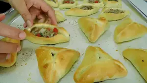 Sfiha/Fatayer Recipe: Delicious Middle Eastern Meat Pies