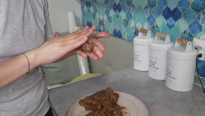 Prepare egg wash: Whisk egg yolks with milk and vanilla sugar.