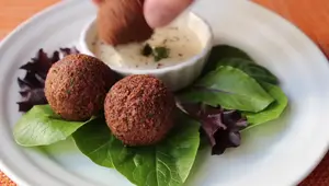 Crispy Falafel Recipe: Homemade Chickpea Fritters