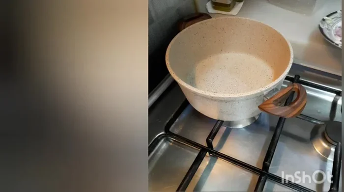 Add oil to a pot and heat it up.