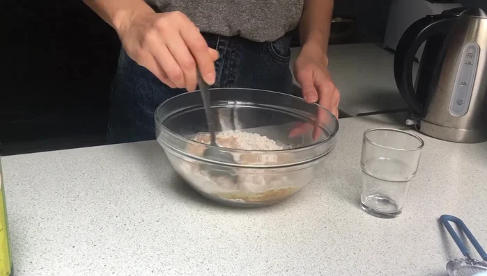 Do not mix everything too much; keep the dough slightly lumpy.