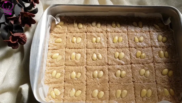 Bake in a preheated oven at 180°C (medium heat) until golden brown at the edges.