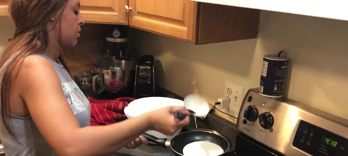 Repeat steps 7-13 until all batter is used.