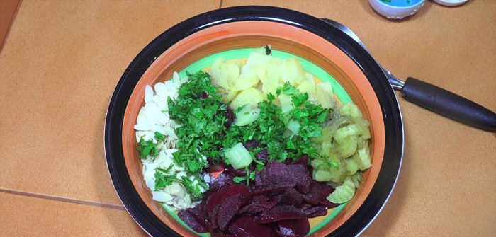 Drizzle tahini dressing over the salad.