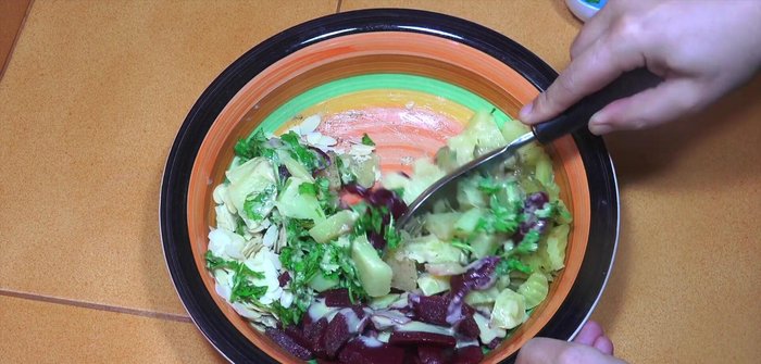 Gently toss to combine all ingredients.