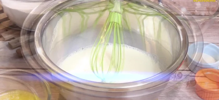Add five teaspoons of sugar, one teaspoon of salt, and 10 grams of unsweetened butter. Mix.