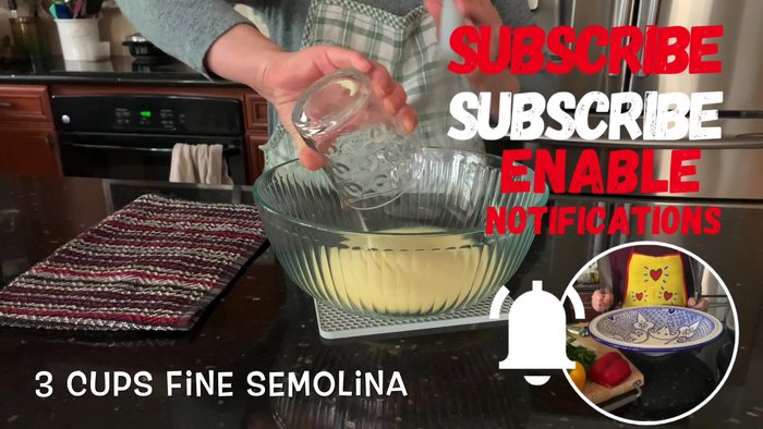 In a bowl, combine semolina, yeast, and salt. Set aside.