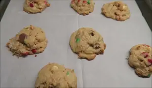 Cabinet Cookies: Deliciously Easy Holiday Leftover Cookie Recipe