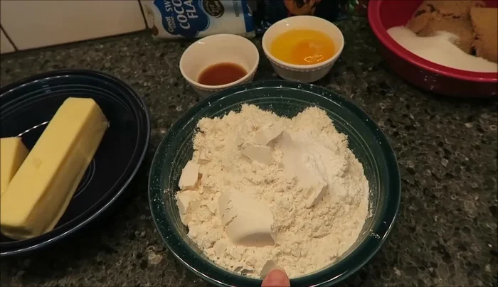 In a separate bowl, combine flour, baking powder, baking soda, and salt.