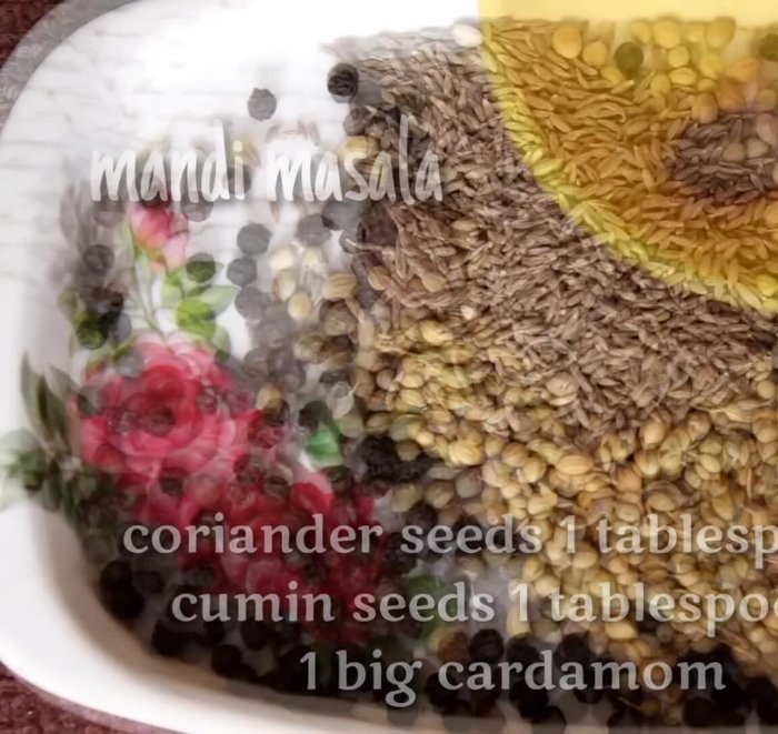 Prepare the Maggi masala powder: Combine black pepper, coriander, cumin, big cardamom, fennel, and green cardamom. Grind into a powder.