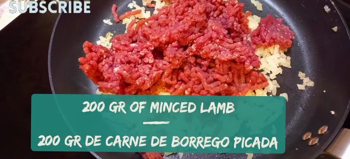 Add minced beef, minced lamb, salt, pepper, harissa sauce, chopped parsley, lemon zest, and chili pepper. Mix well.